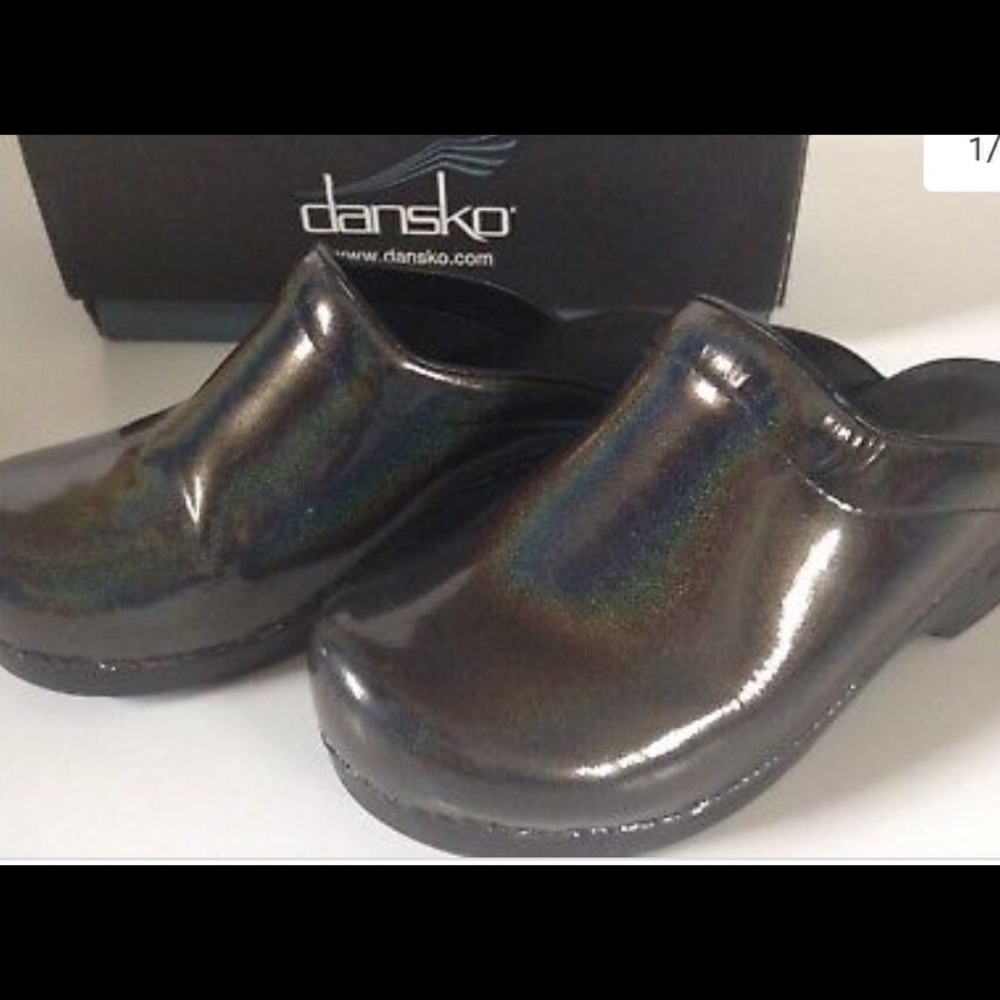 New Women’s Dansko Professional Grey Prism Patent